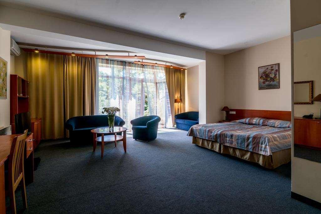 Perkuno Namai Park Hotel Kaunas Room photo